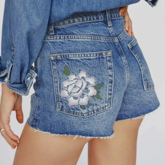 Reformation High Waisted Charlie Jean Denim Shorts Fauna Embroidery Blue Raw Hem - Picture 14 of 15